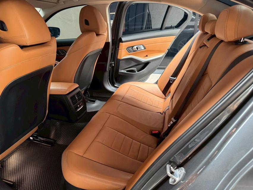 BMW series3 320D ดีเซล ปี 2020 วิ่ง 100000 KM. รูปที่ 8
