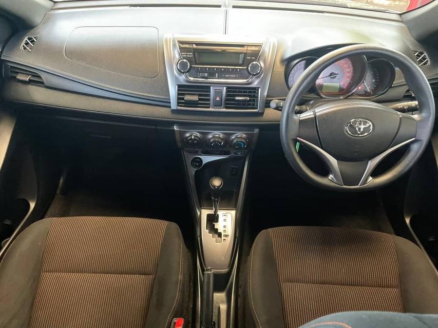 รูป 51 Toyota New Yaris 1.2 E ปี 2014 สีเทา 3