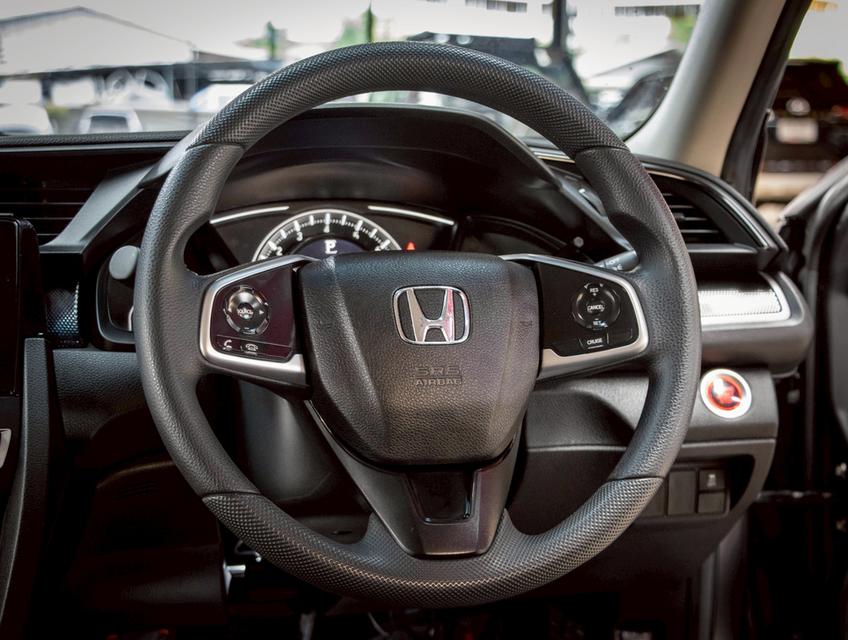 HONDA CIVIC FC 1.8 E i-VTEC ปี 2021 7