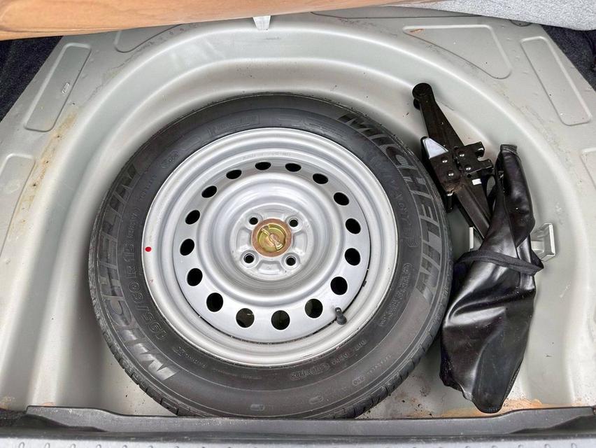 รหัสรถ QT528 Toyota Altis หน้าหมู 1.6 E vvti Auto ปี 02  16