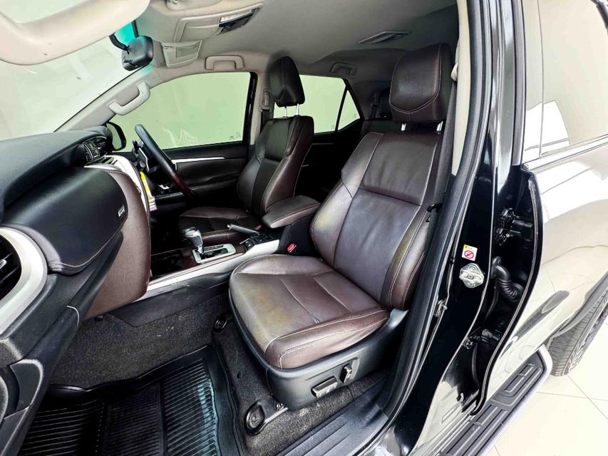 TOYOTA FORTUNER 2.8 V 2WDเกียร์ AT ปี 2019 สีดำ เลข​ไม์  171,573 กมราคา 759,000 บาทโทร 0929699899 6B584 รูปที่ 14