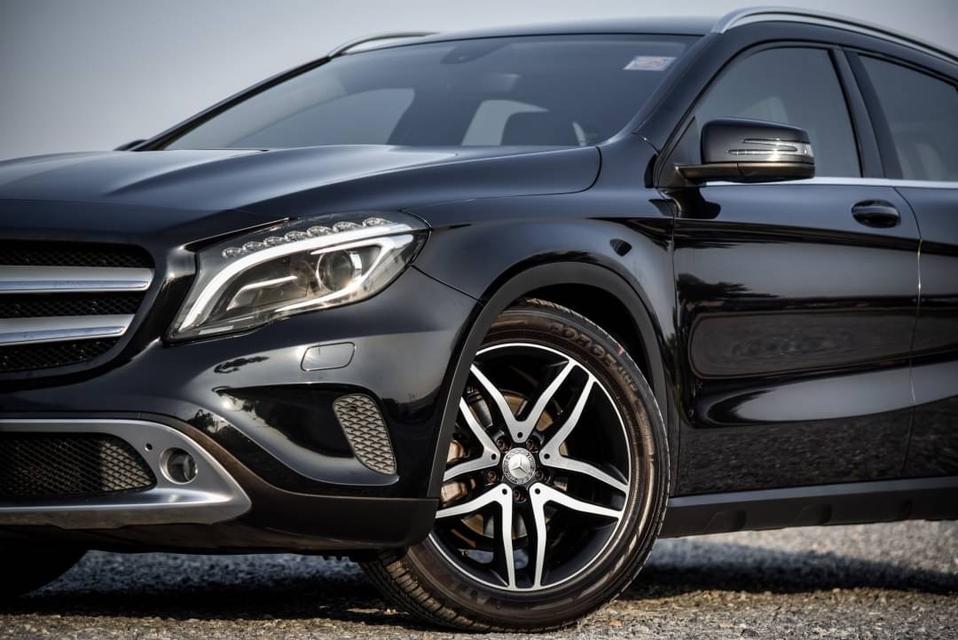 Mercedes-Benz GLA200 1.6 Urban AT 2014 รหัส CBL6291 7