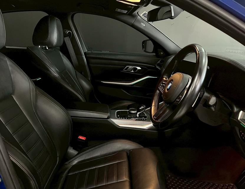 BMW 330e M Sport ปี 2021 16