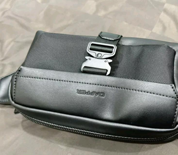 Dapper Monochrome Buckle Belt Bage 2