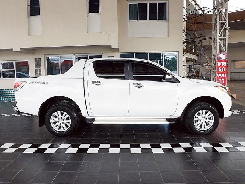 รหัสรถ KCY5675 MAZDA BT-50 PRO DOUBLE CAB 2.2HI-RACER AUTO ปี 2015 สีขาว