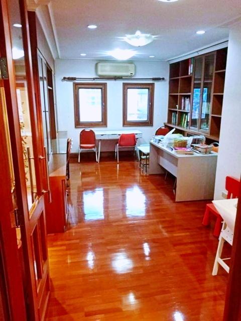 ขายคฤหาสน์เดี่ยว 2 ชั้น พุทธมณฑลสาย1 ตลิ่งชัน 147ตร.วา. 587ตร.ม. หลังใหญ่ พร้อมสวนส่วนตัว เฟอร์ฯ นานาชาติ 4นอน 5น้ำ MRT  3