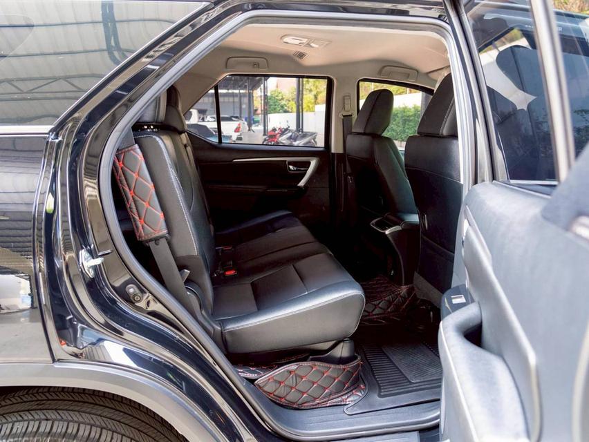 Toyota fortuner 2.4V Leader 2WD ปีจด 2024 📌 #ประกันเครื่องเกียร์3ปี 30,000 km รูปที่ 7