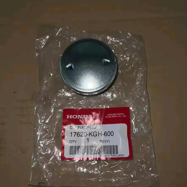 ฝาปิดถังน้ำมัน Honda ใส่ได้ ทุกรุ่น ทุกปี แท้เบิกศูนย์ 17620-KGH-600