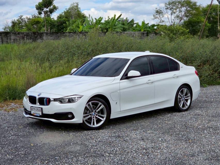 รหัสรถ NC3588 ✳️ 330e Plug-In HYBRID Iconic [F30] " LCI "