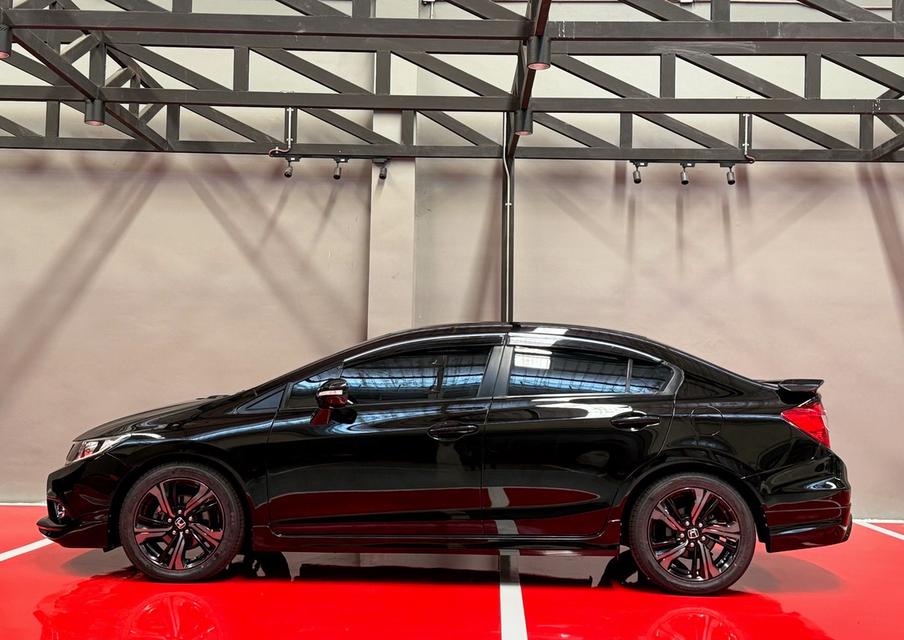 2014 HONDA CIVIC FB 1.8 E NAVI รถสภาพสมบูรณ์ พร้อมใช้งาน รถวิ่งน้อย ประวัติศูนย์ครบ ไม่เคยมีอุบัติเหตุครับ