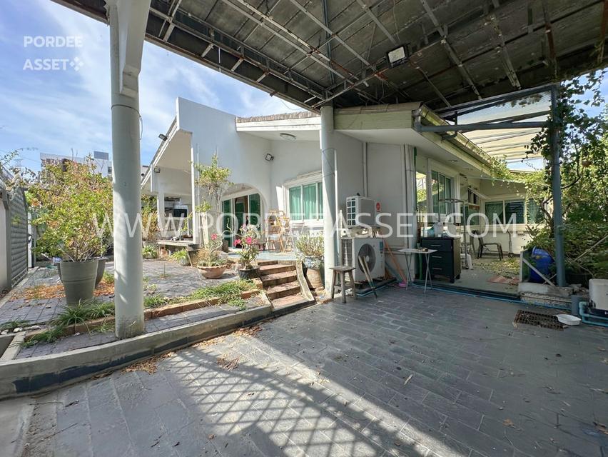 บ้านชั้นเดียว 64 ตร.ว. รัชดานิเวศน์ ประชาราษฎร์บำเพ็ญ24 ใกล้รถไฟฟ้า MRT ห้วยขวาง สุทธิสาร เข้าออกได้หลายทาง รัชดาภิเษก ลาดพร้าว เหม่งจ๋าย เลียบด่วนเอก 17