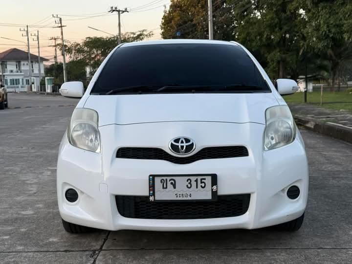 รีบขาย Toyota Yaris  2012