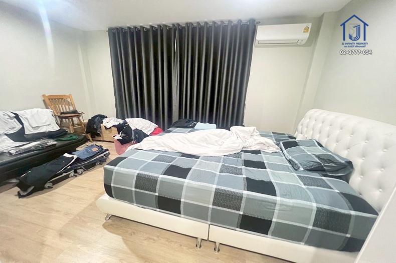 ขายทาวน์โฮม 3 ชั้น หมู่บ้านนลินอเวนิว พลัส ถนนสามวา หลังมุม ใกล้รถไฟฟ้าสายสีชมพู