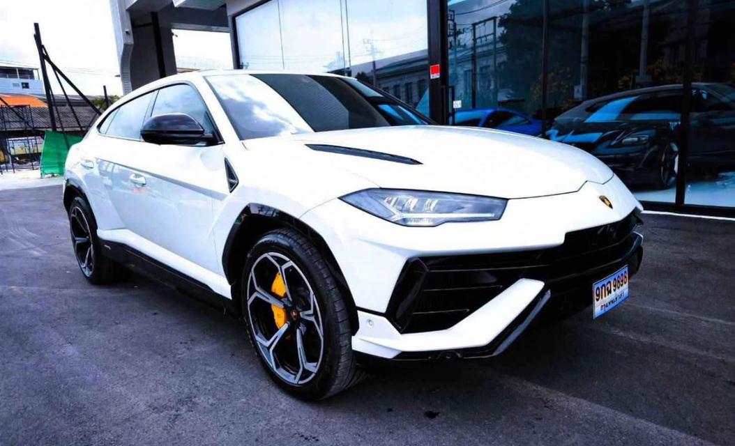 Lamborghini Urus  2024 4