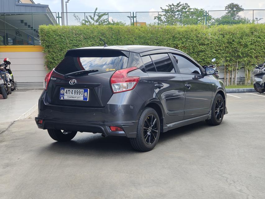 Toyota Yaris 1.2 J AT  3