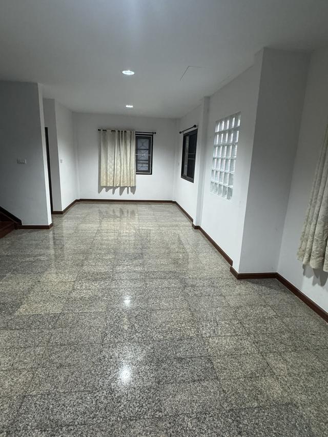 ให้เช่า หมู่บ้าน เค.ซี การ์เด้นโฮม นิมิตใหม่ 40 2