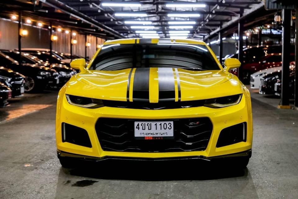 Chevrolet Camaro สีเหลือง ปี 2017 1