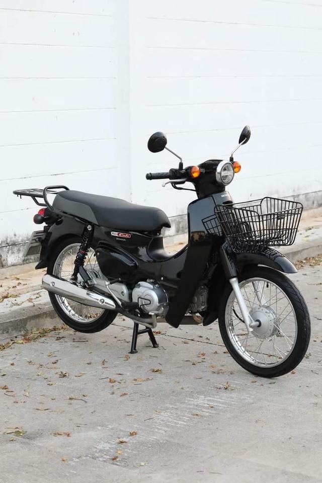 Honda super Cub สีดำๆ 2