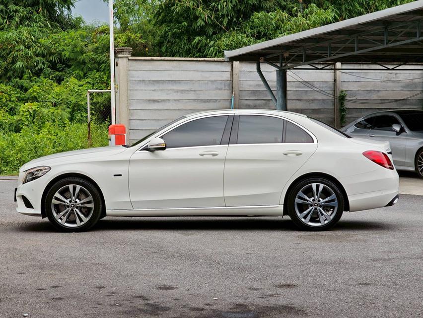 รถบ้านแท้ 100% สวยเดิมการันตี Mercedes Benz C300e Avantgardeปี 2019
