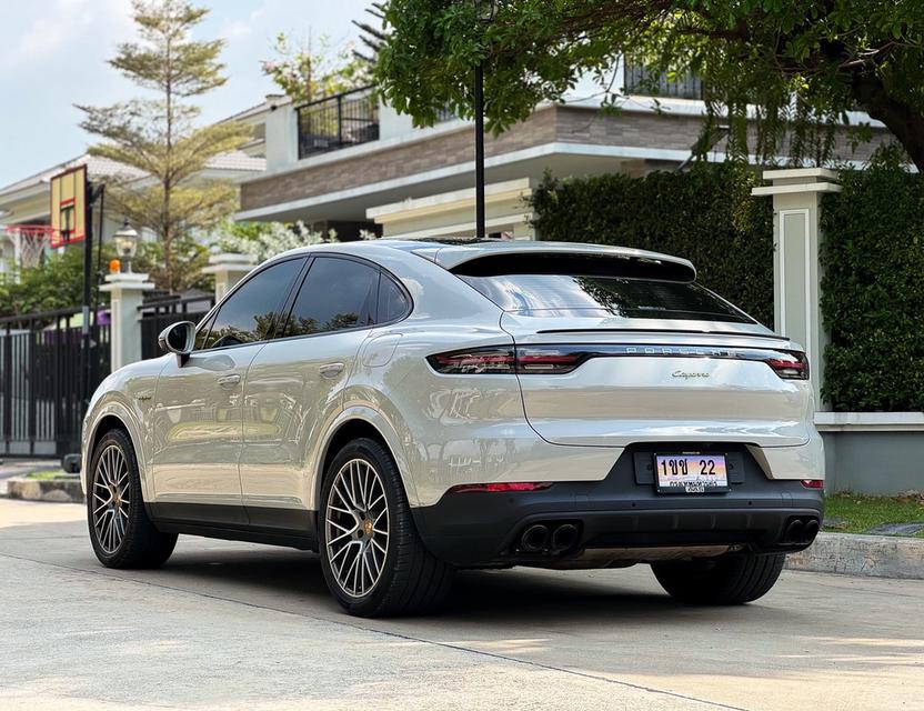 รหัสรถ AVA22 🌟 Porsche Cayenne e-hybrid Coupe ปี 2024 Platinum Edition รูปที่ 5