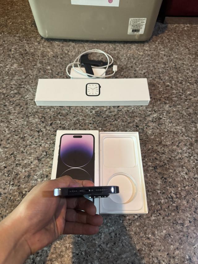 ขายๆๆๆถูกๆๆไอโฟน14ProMaxสีใหม่Purple256กิ๊กมีกล่อง ( แถมแบตมูลค่า1800บาทไว้ไปเปลี่ยนได้เลยคับ ) ใช้งานปกติหมดทุกๆฟังชั่นเครื่องรีสโตได้ตลอดไม่มีติดไอค 4