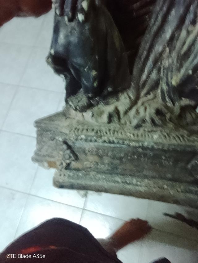 พระบูชาหลวงพ่อคูณเนื้อขัดดำเงาหน้าตัก5นิ้ว 2