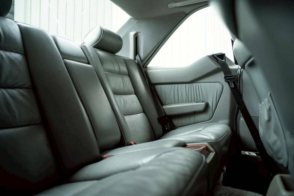 Mercedes-Benz CE280 W124 1993 (Classic Coupé) 13