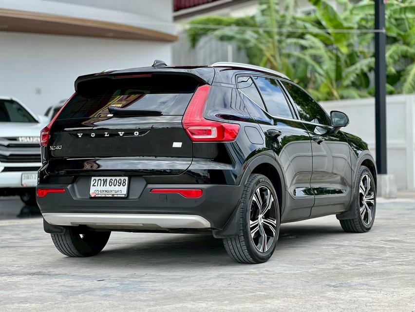 ปี 2021 VOLVO XC40 Recharge T5 Inscriptionโฉม ปี18-ปัจจุบัน (จดทะเบียน2022)สีดำ ตัวท็อป เบนซิน/ปลั๊กอินไฮบริด