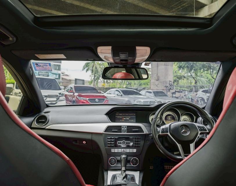 Mercedes Benz C180 Coupe W204 ปี 2011