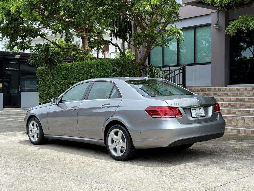 2015 BENZ E200 FACELIFT รถมือเดียวสภาพป้ายแดง 35,000 กม รถเข้าศูนย์ทุกระยะ ไม่เคยมีอุบัติเหตุครับ 6