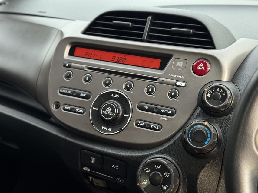 HONDA JAZZ GE 2011 AUTO V IVTEC รูปที่ 9