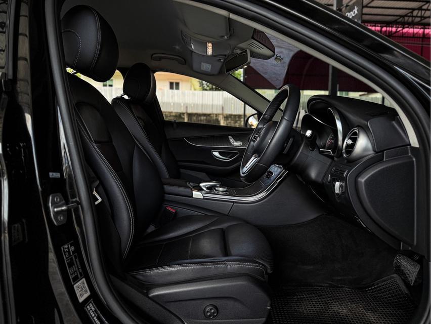 2019 BENZ C-CLASS, C300e AVANTGARDE 9