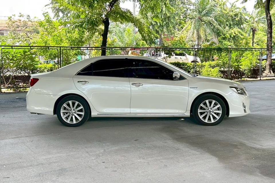 Toyota Camry 2.5 Hybrid AT ปี 2014 แคมรีไฮบริด รถสวย ขับดี พร้อมใช้