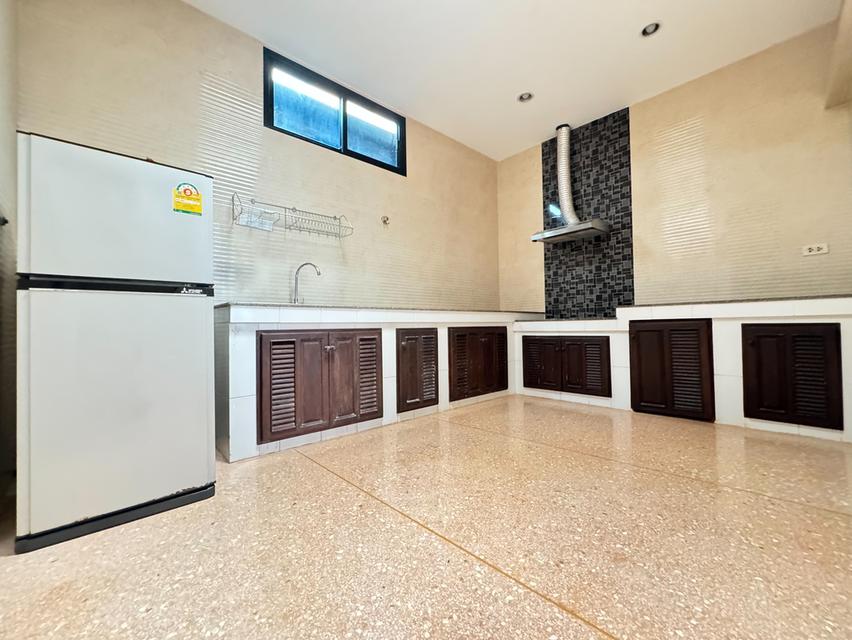ให้เช่าทาวน์เฮาส์ 2 ชั้น ถ.ประชาราษฎร์บำเพ็ญ ห่างMRT ห้วยขวางเพียง 1 กม. Townhouse for rent PRACHARAJBUMPEN Rd. HUAI KWANG (曼谷 聯排別墅出租, 汇权–素提讪–拉差达) รูปที่ 15
