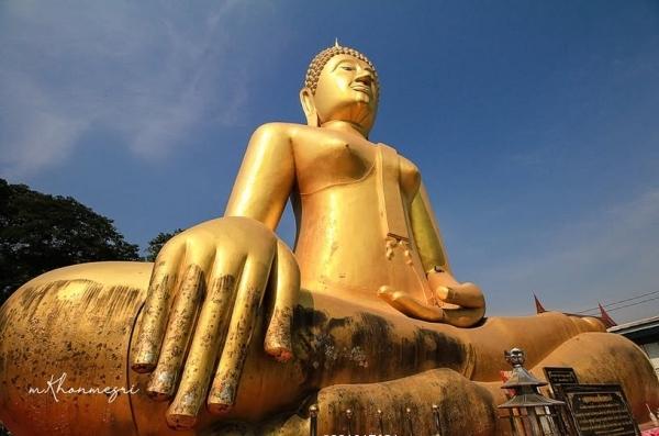 เหรียญหลวงพ่อใหญ่ วัดหนองแห้ว จ.อยุธยา ปี2547