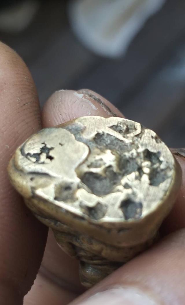 รูปหล่อหลวงพ่อเงิน พิมพ์ขี้ตาสามชาย วัดบางคลาน รูปที่ 3