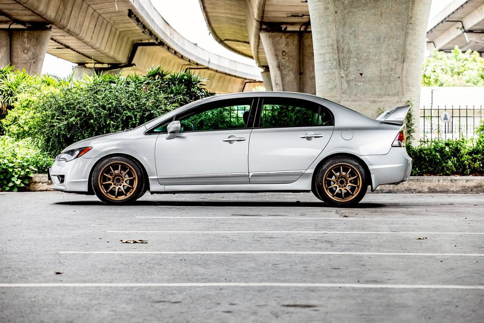 Honda Civic Fd MNC 1.8E สีเทา ปี2009 รถสวย เนียนๆคลีนๆ  8