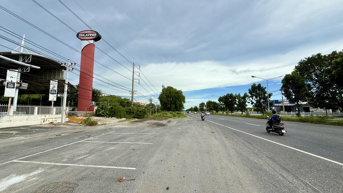 ขายโชว์รูม TOYOTA ชลุบรี (บางแสน) 5