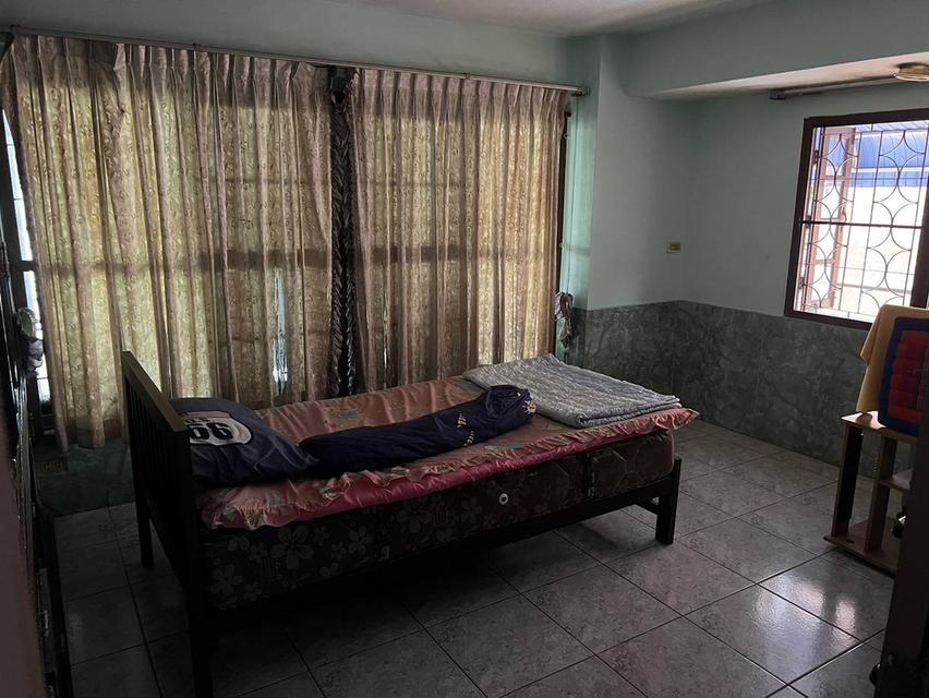 บ้านมือสอง โครงการ เลิศอุบล 4 ซ.1/1 ซอยรามอินทรา 65 ถนนรามอินทรา ขนาดพื้นที่ 50 ตารวางวา 3 ห้องนอน 2 ห้องน้ำ 6