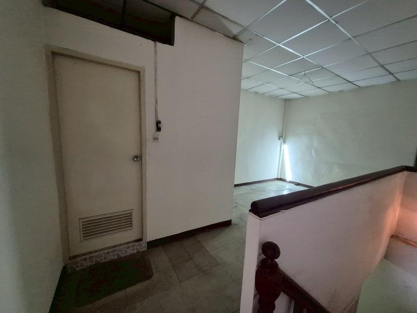 ขายทาวน์เฮ้าส์ 2 ชั้นมือสอง ทำเลดี หมู่บ้านจรัญวิลล่า 3 จรัญสนิทวงศ์ 37 ใกล้ รถไฟฟ้า MRT บางขุนนนท์ 16