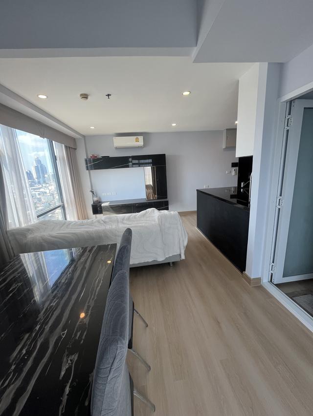 Bangkok Horizon Sathorn condominium 2 bed duplex floor for sales 8