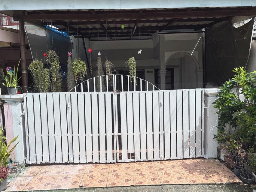 ขายบ้านเดี่ยว 2 ชั้น พร้อมอยู่ ซอยฉลองกรุง 25 เขตลาดกระบัง จังหวัดกรุงเทพมหานคร 1