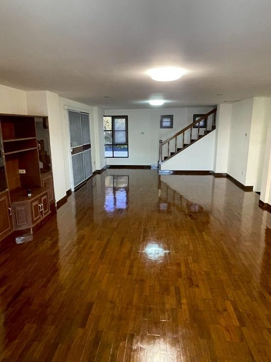 ขายบ้านหมู่บ้าน 180 บางปู บีชเฮาส์ 2 หลัง บ้านสวยมาก 2