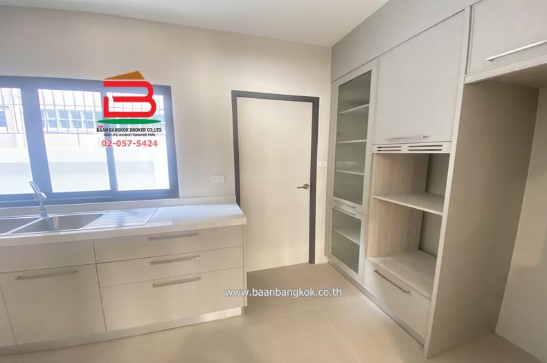 บ้านเดี่ยวพร้อมที่ดิน (รีโนเวททั้งหลัง) แจ้งวัฒนะ 28 แยก 2 [หลังเซ็นทรัลแจ้งวัฒนะ] เนื้อที่ 87.7 ตารางวา ตำบลบางตลาด อำเภอปากเกร็ด จังหวัดนนทบุรี 7