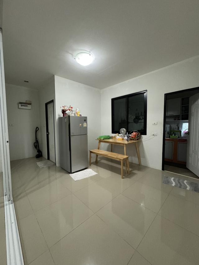 ขายทาวน์เฮ้าส์ 2 ชั้น หมู่บ้านศรีเมือง สุพรรณบุรี 4