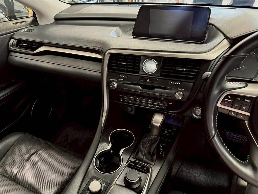 Lexus RX200t Premium ปี 2017 12