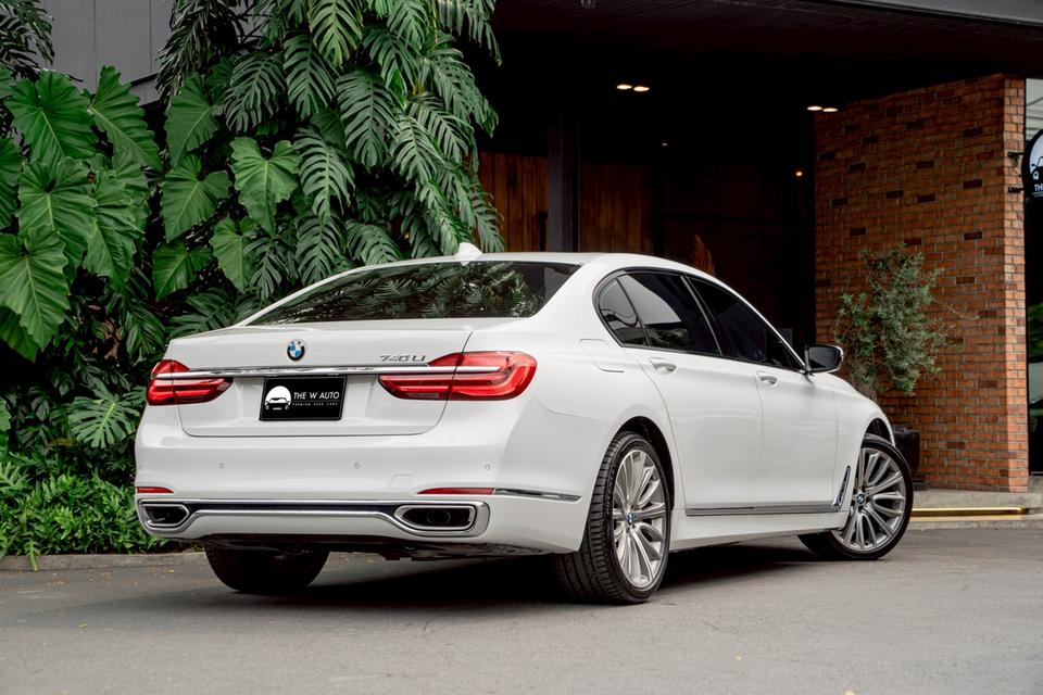 BMW 740Li Pure Excellence ปี 2017