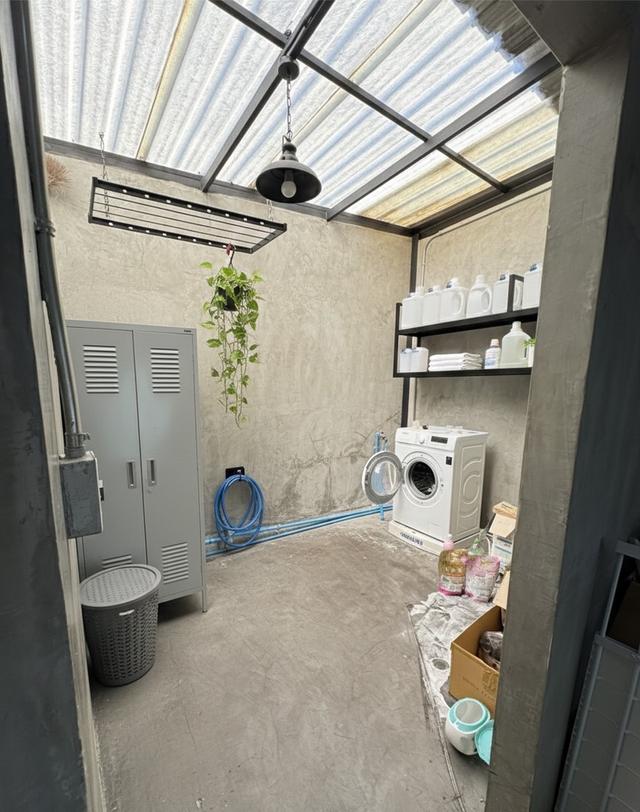 ่ขาย ตึกแถวอาคารพาณิชย์ 3 ชั้น ทำเลดี ติดสถานีรถไฟฟ้า บางหว้า ราคาต่อรองได้ 5