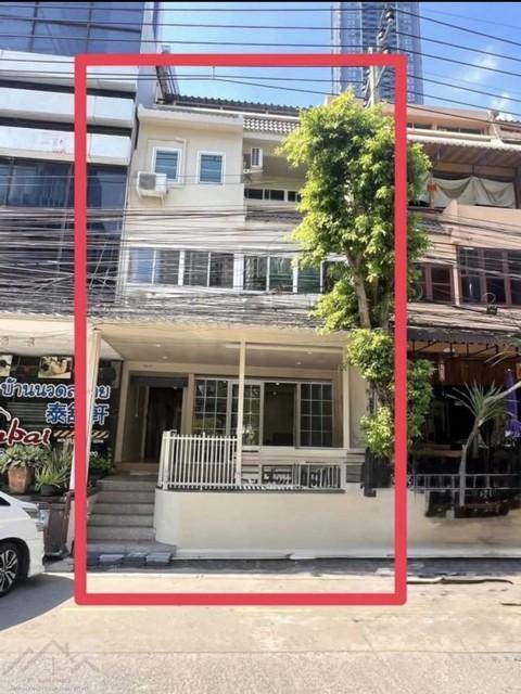 ให้เช่าโฮมออฟฟิศ 4 ชั้น 360 ตร.ม. ถนนทวีมิตร พระราม 9 ซอย 7 ใกล้แยก อสมท 1