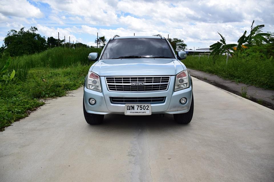 รถครอบครัว ปี2007 ขายเพียง 159000 บาท ISUZU ADVENTURE 3.0 i-TEC เกียร์M/T แอร์หน้า แอร์หลัง เบาะหนัง 3ตอน ช่วงล่างแน่นไปได้ทั้งครอบครัว โทร0957401229  2